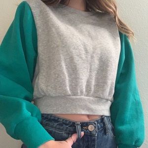 Joy Lab cropped crew neck sweatshirt